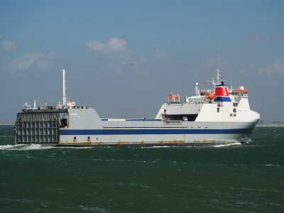 Somerset (ship, 1999) IMO 9188221, Port of Rotterdam pic5 photo