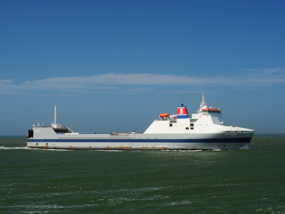 Somerset (ship, 1999) IMO 9188221, Port of Rotterdam pic2 photo