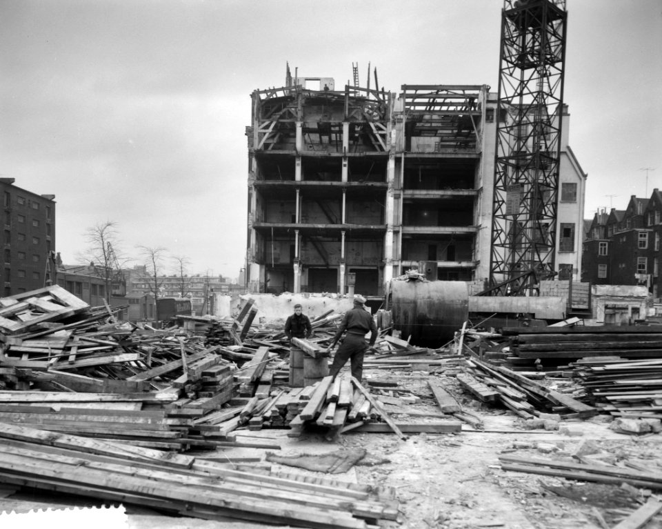 Slopen van het complex van de meelfabriek Holland aan de Zoutkeetsgracht te Am, Bestanddeelnr 912-2121