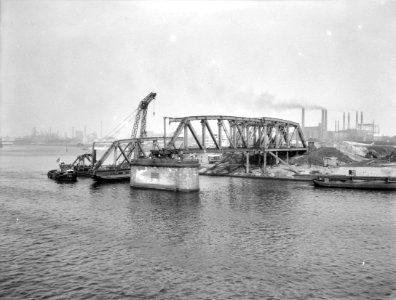 Slopen van de Velserspoorbrug, Bestanddeelnr 909-4624