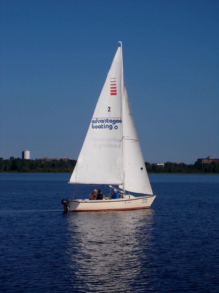Sonar sailboat 3's Company 2544