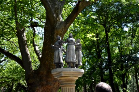 Some Newer Donations To The Park Are Also Very Beautiful And Stylish (158040895)