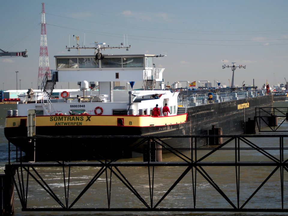 Somtrans X ENI 06003948, Port of Antwerp