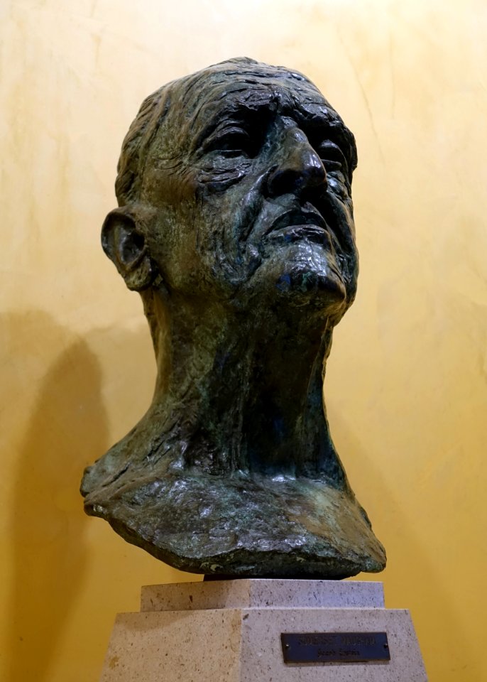 Somerset Maugham by Jacob Epstein, 1951, bronze - Harry Ransom Center - University of Texas at Austin - DSC08560