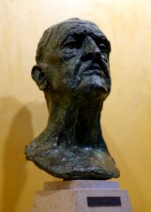 Somerset Maugham by Jacob Epstein, 1951, bronze - Harry Ransom Center - University of Texas at Austin - DSC08560