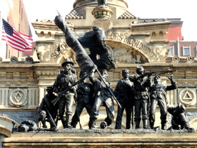 Soldiers' and Sailors' Monument (Cleveland), figures - DSC07866