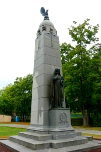 Soldiers Monument by Frederick Wellington Ruckstull, sculpted 1922, granite and bronze DSC04165