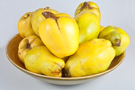 Pome fruit fruit quince fruit