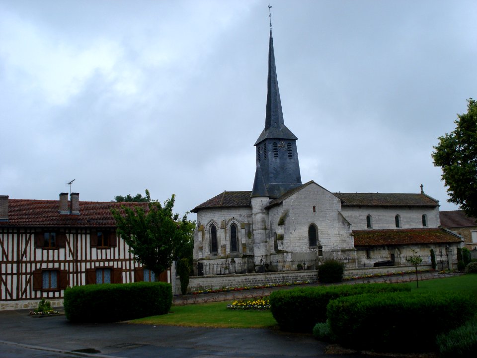 Songy (Marne, Fr) church and timberframe house