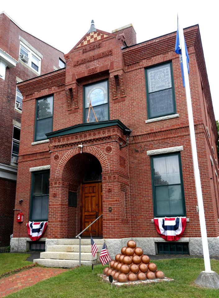 Soldiers' Memorial Building - Lebanon, NH - DSC02597
