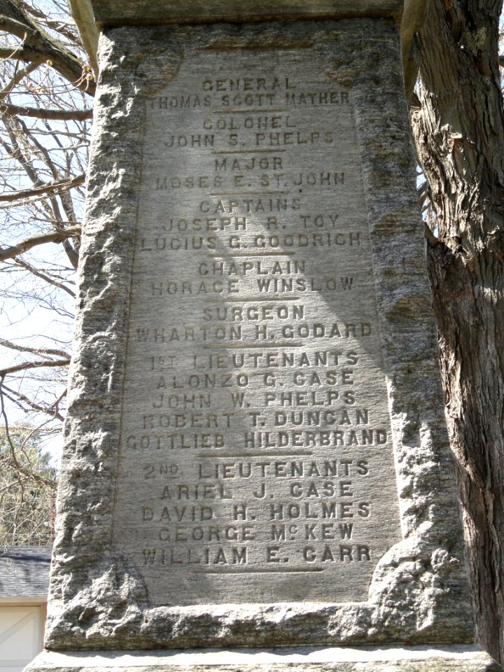 Soldiers Monument carving - Weatogue, Simsbury, Connecticut - DSC09359