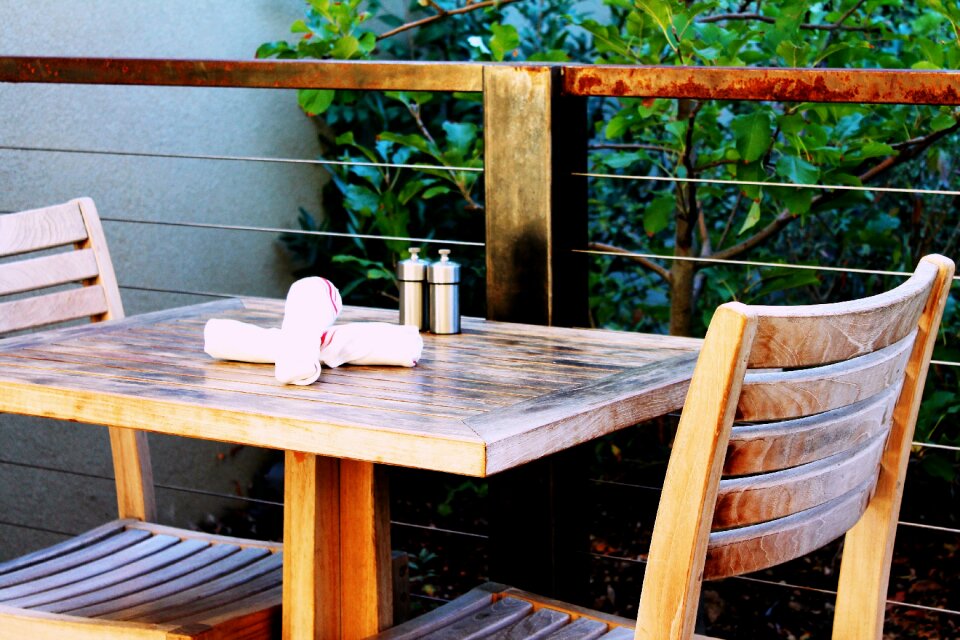 Outdoor ambiance restaurant outdoor furniture table and chairs