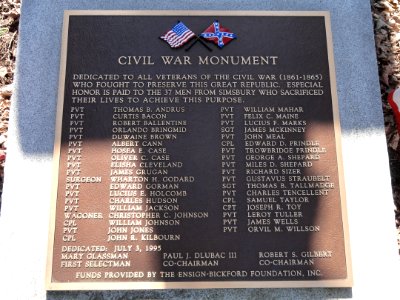 Soldiers Monument plaque - Weatogue, Simsbury, Connecticut - DSC09355