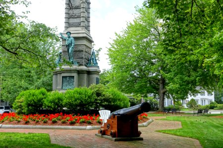 Soldiers and Sailors Monument - Nashua, New Hampshire - DSC07328