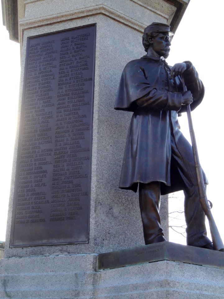 Soldiers and Sailors Monument - sculpture - Lawrence, MA - DSC03568