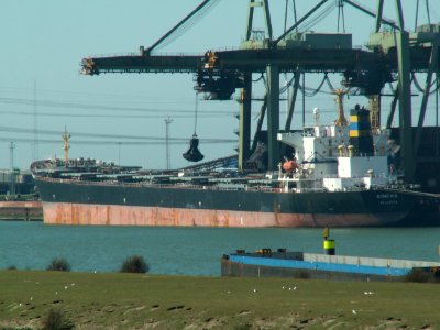 Sonoma - IMO 9236195 - Callsign 9HDS8 photo-4, Mississippi harbour, Port of Rotterdam, Holland 17-Apr-2006