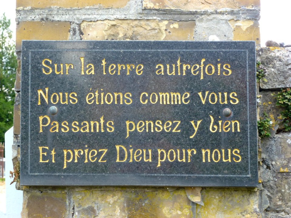 Sorcy-Bauthémont (Ardennes) plaque entrée cimetière