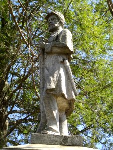 Soldiers Monument - Weatogue, Simsbury, Connecticut - DSC09368
