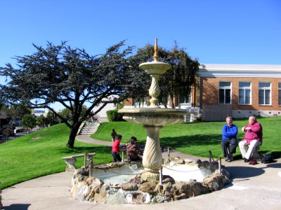 South San Francisco Grand Avenue Library 3209 01