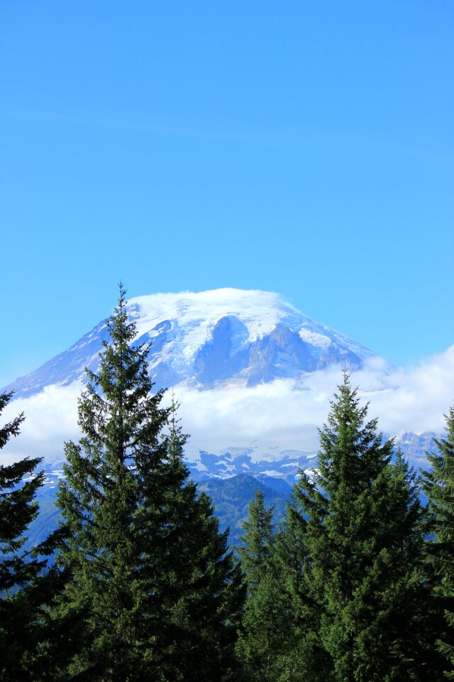 Washington cascade hike