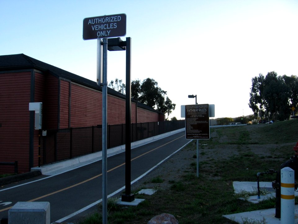 Sonoma Marin Area Rail Transit path 3021 01
