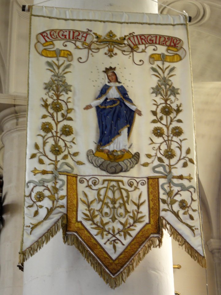 Sorcy-Saint-Martin (Meuse) église Saint-Rémi, bannière de procession 01