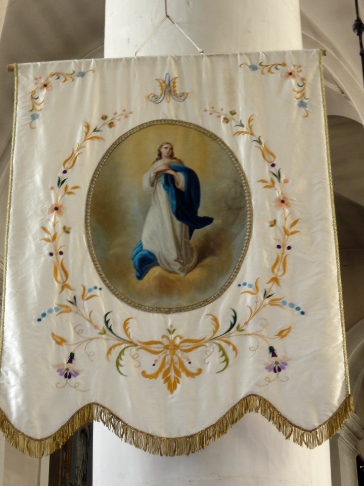 Sorcy-Saint-Martin (Meuse) église Saint-Rémi, bannière de procession 02