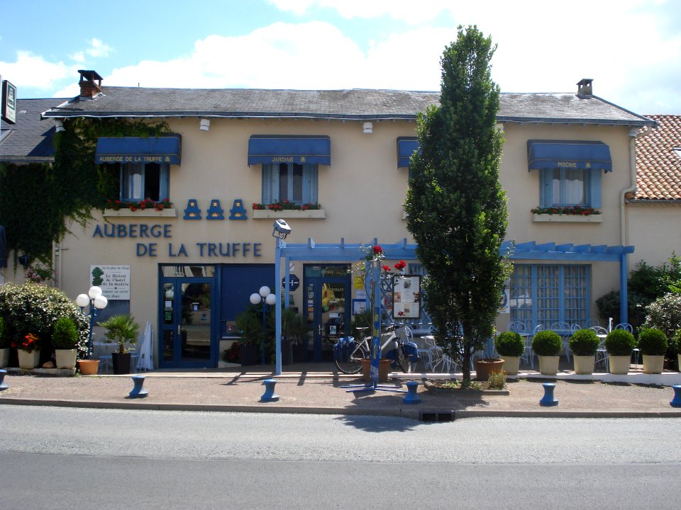 Sorges (Dordogne, Fr), hotel de la Truffe