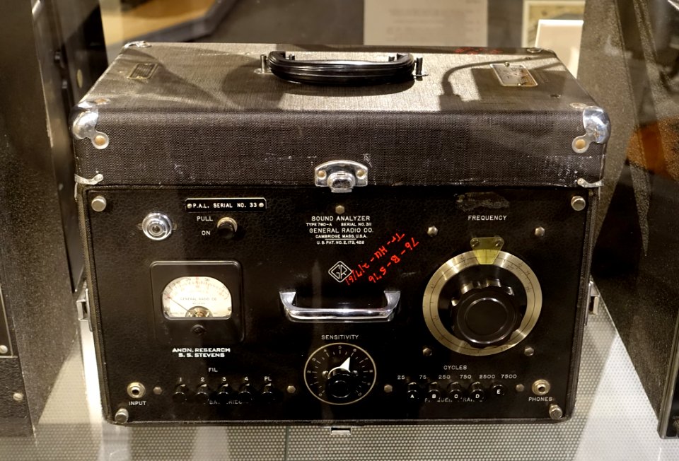 Sound analyzer, Type 760-A, General Radio, Cambridge MA, 1939-1940 - Putnam Gallery - Harvard University - DSC08093