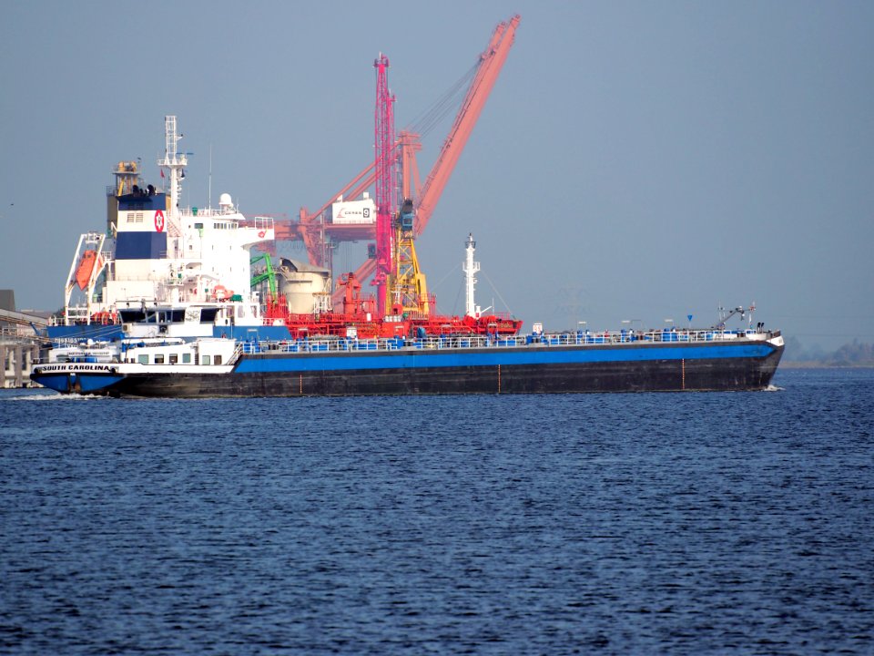 South Carolina, ENI 02332197 at the Amerikahaven, Port of Amsterdam