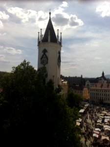 Sousední věž Děkanského kostela