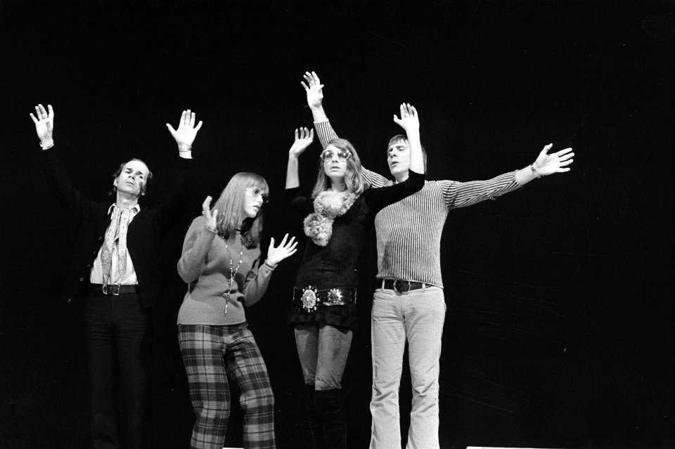 Soort musical namens Jacques Brel 19 januari as in premier in Nieuwe de la M, Bestanddeelnr 925-2901