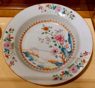 Soup dish used by Governor de Ramezay, China, c. 1720, ceramic - Château Ramezay - Montreal, Canada - DSC07483