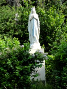 Souligné-sous-Ballon (Sarthe) statue de la Vierge