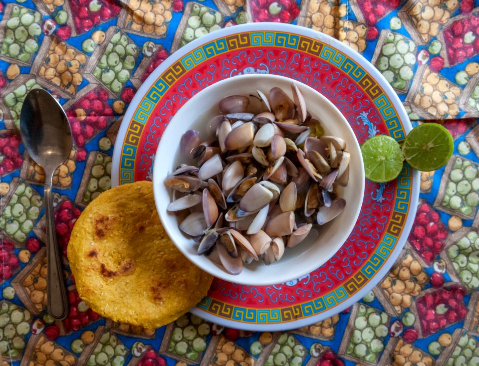 Sopa de chipichipi con Guaguco y Arepa