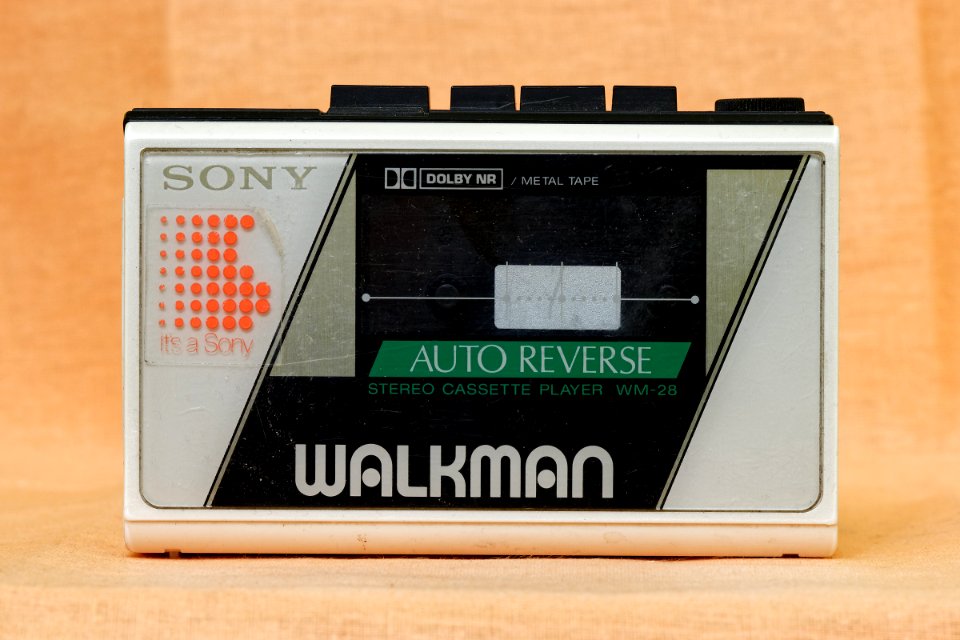 Sony Walkman WM-28 (1)
