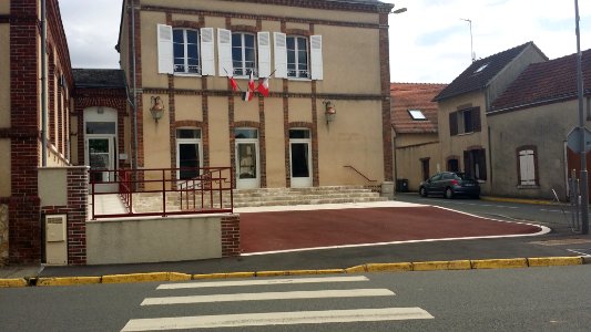 Sours - 09 - Mairie photo