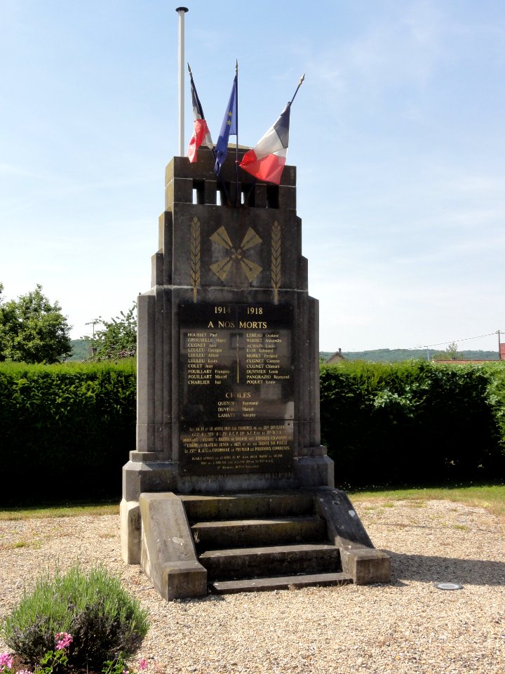 Soupir (Aisne) monument aux morts