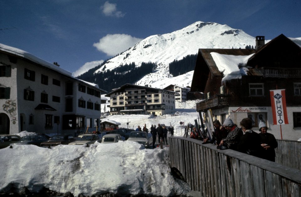 Sneeuwlandschap te Lech (Oostenrijk), Bestanddeelnr 254-8431