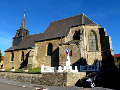 Sormonne (Ardennes) église et monument aux morts
