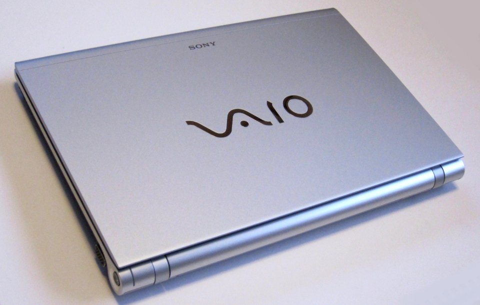 SONY VAIO VPCZ119FJ-S 02