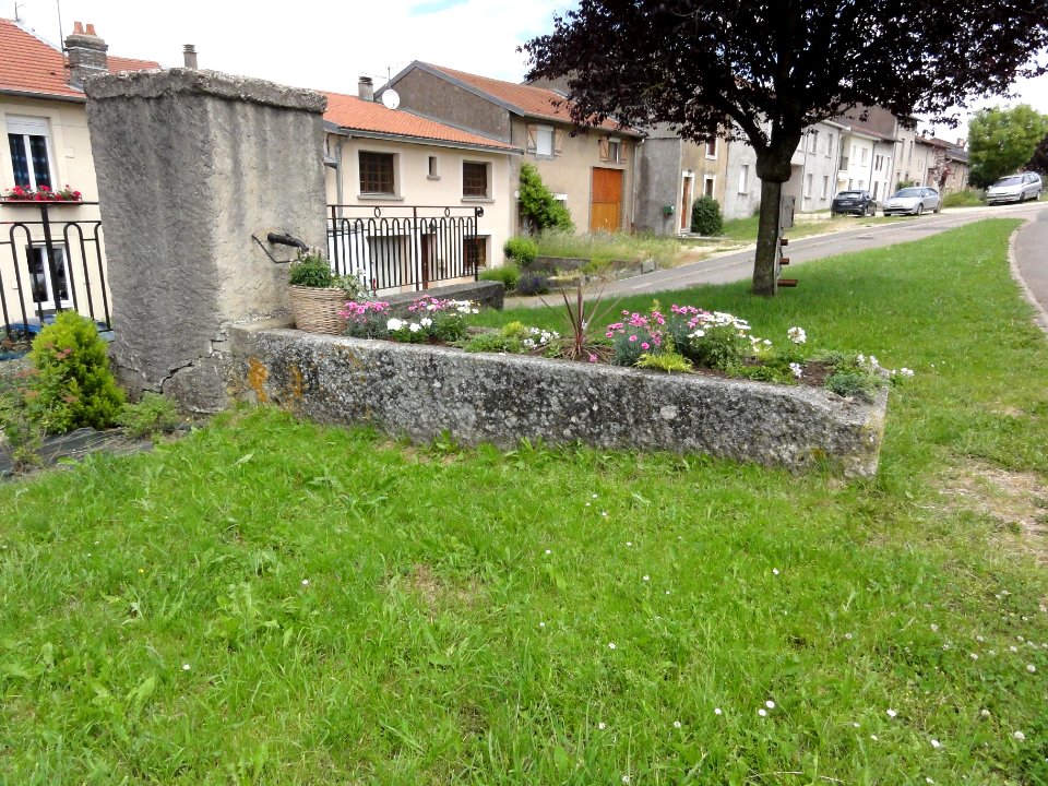 Sornéville (M-et-M) fontaine B