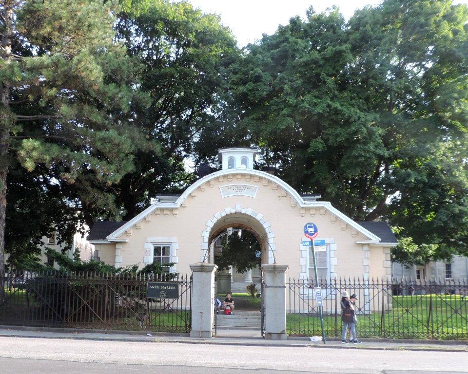 Snug Harbor old main gate jeh