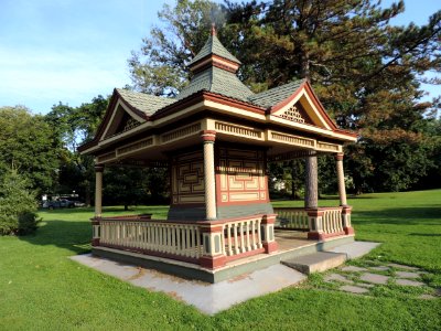 Snug Harbor gazebo NW jeh