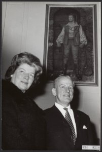 Sopraan Gré van Swol-Brouwenstijn is geportretteerd als Leonore in de opera Fide, Bestanddeelnr 094-0218