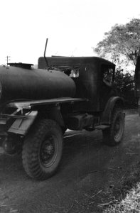 Soebah. 2-6 R.I van de T-Brigade en 4-2 R.I van de W-Brigade maken contact. Een…, Bestanddeelnr 1854