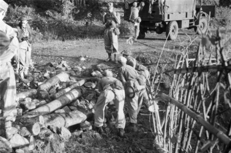 Soemedang Als de jongens van 3-4 R.I. op actie gaan, worden ze eerst zover moge, Bestanddeelnr 495-2-3
