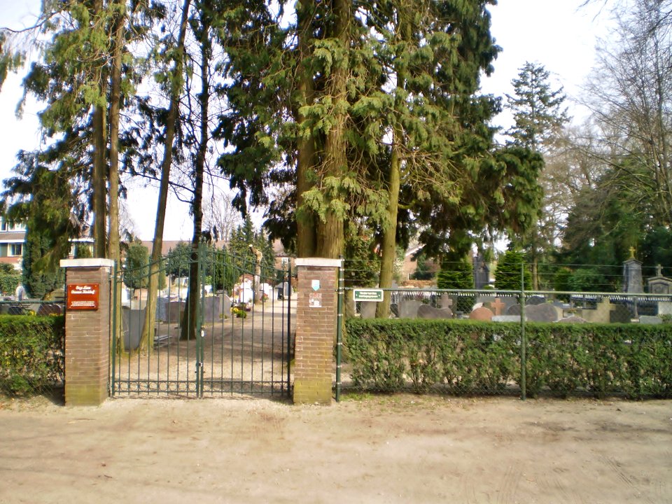 Soesterberg OLVbegraafplaats Barromeus