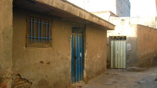 Snapshots of Nishapur Ferdwosi st homes 23