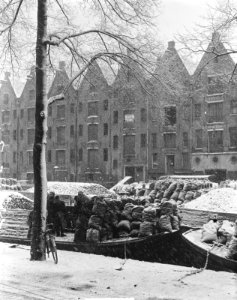 Sneeuw op de Achtergracht te Amsterdam, Bestanddeelnr 904-3426